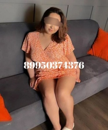 У меня есть все, чтобы сделать твои самые сокровенные фантазии реальностью. Могу быть нежной и ласковой, а может, стать страстной и развратной. Разнообразие моих услуг впечатлит тебя: классический секс, оральные ласки, глубокий минет и многое другое. Я опытная профессионалка и знаю, как доставить тебе настоящее наслаждение. Прочитай отзывы о моей работе и убедись в этом сам! Живу я в Москве, городе страсти и возможностей. Позволь мне стать твоим сокровенным секретом и подарить тебе незабываемые моменты удовольствия. Фото в моей анкете подтверждают мою реальность. Жду тебя, чтобы сделать каждую встречу запоминающейся! 😘 4411, 18 лет